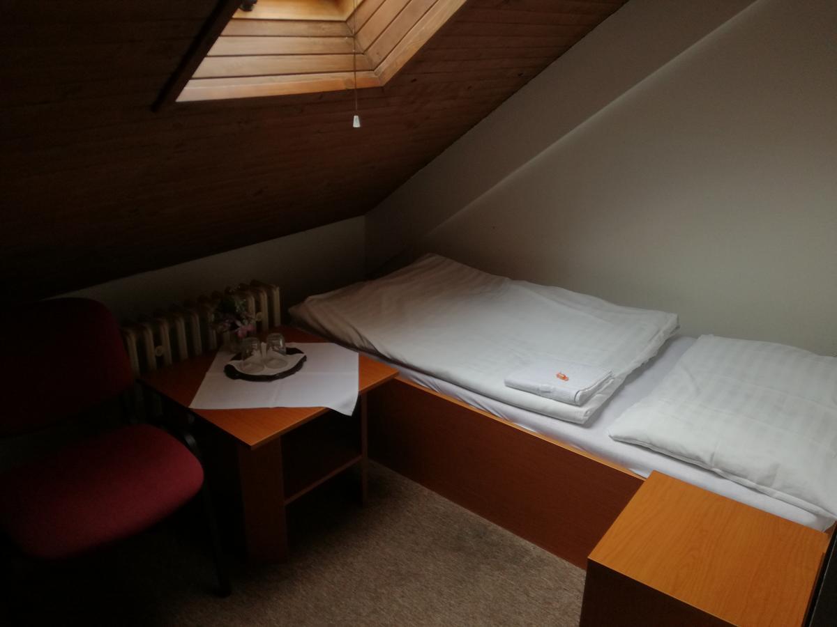 Penzión Olympia** Besztercebánya Kültér fotó